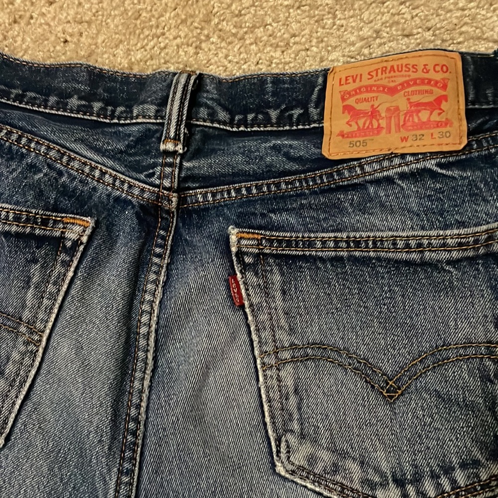 Vintage Levi’s 505 cut off denim shorts
